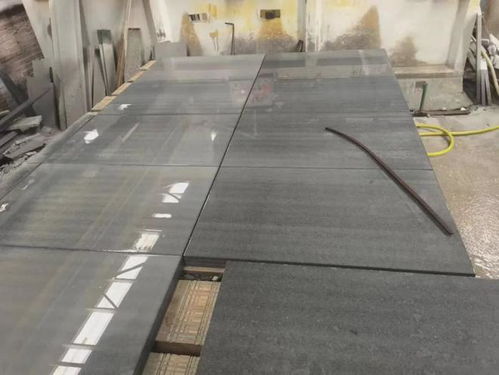 石材荒料加工中的裂痕與瑕疵規避策略